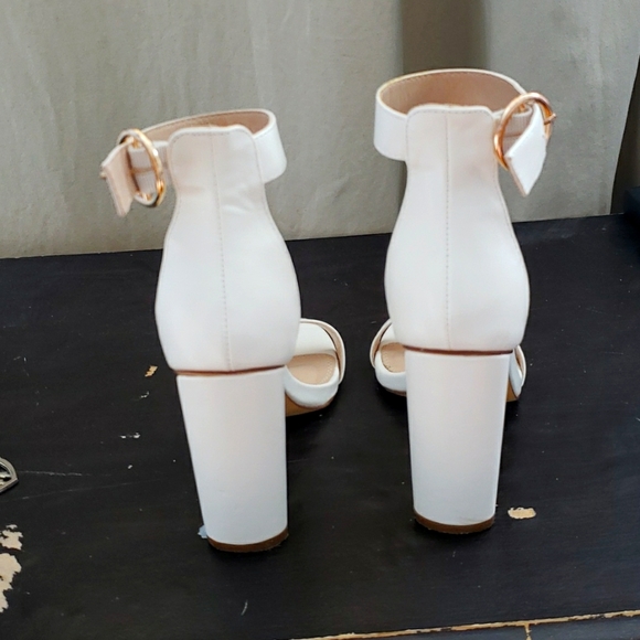 Shoes - Picture 2 of 3